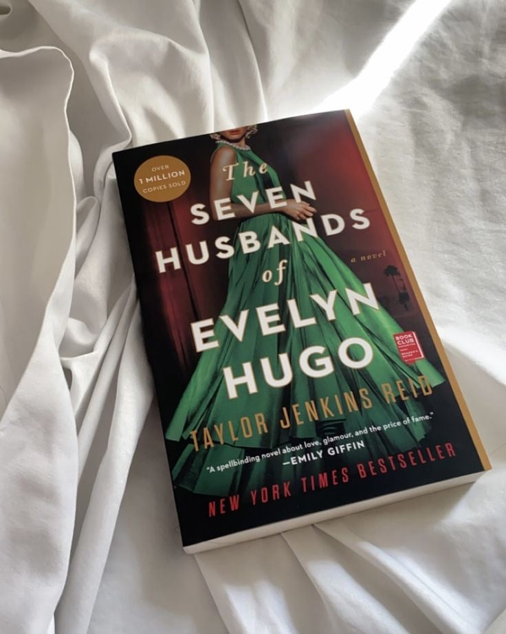 The Seven Husbands of Evelyn Hugo by Taylor Jenkins Reid