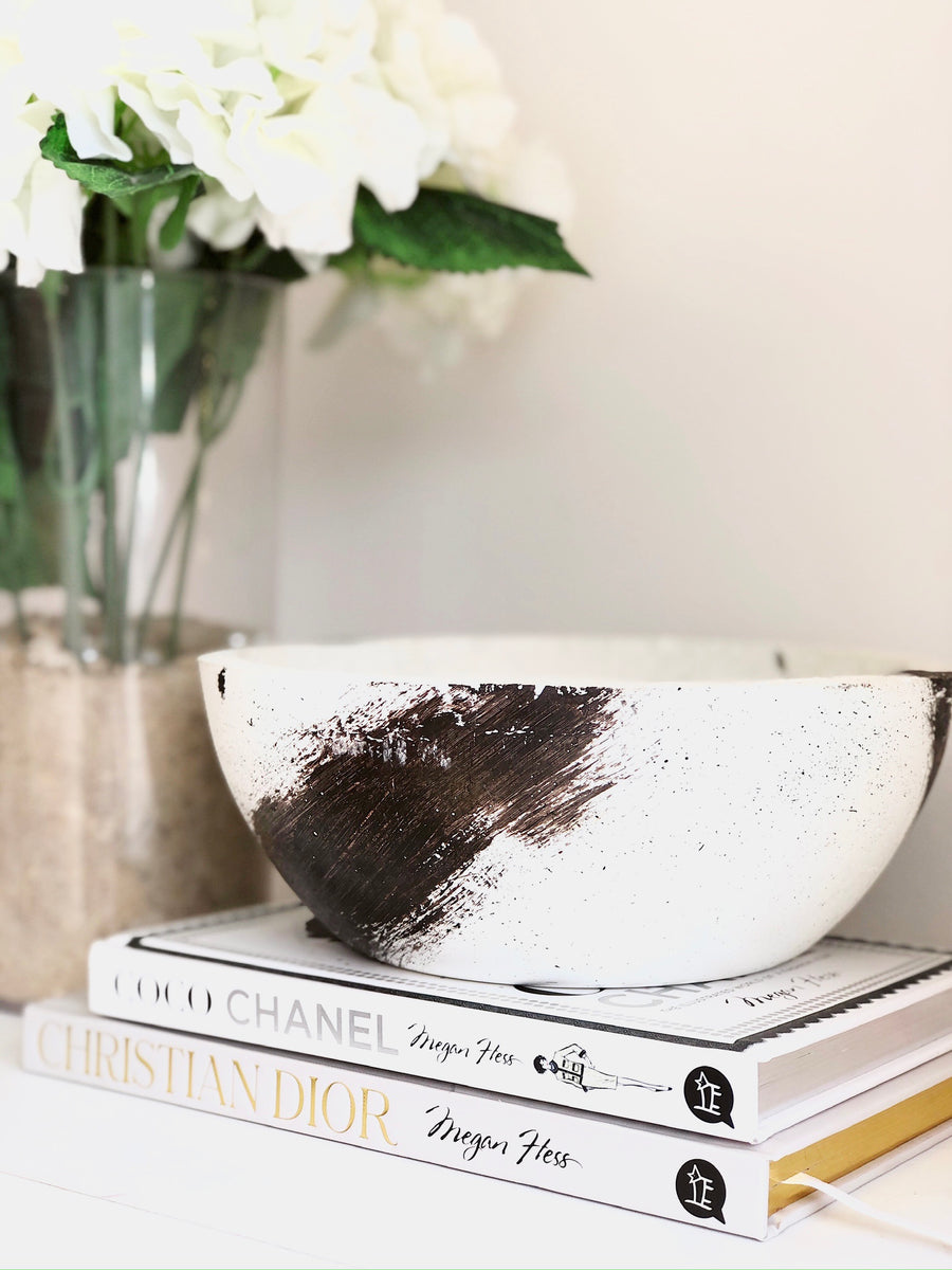 White Black Centre Piece Bowl