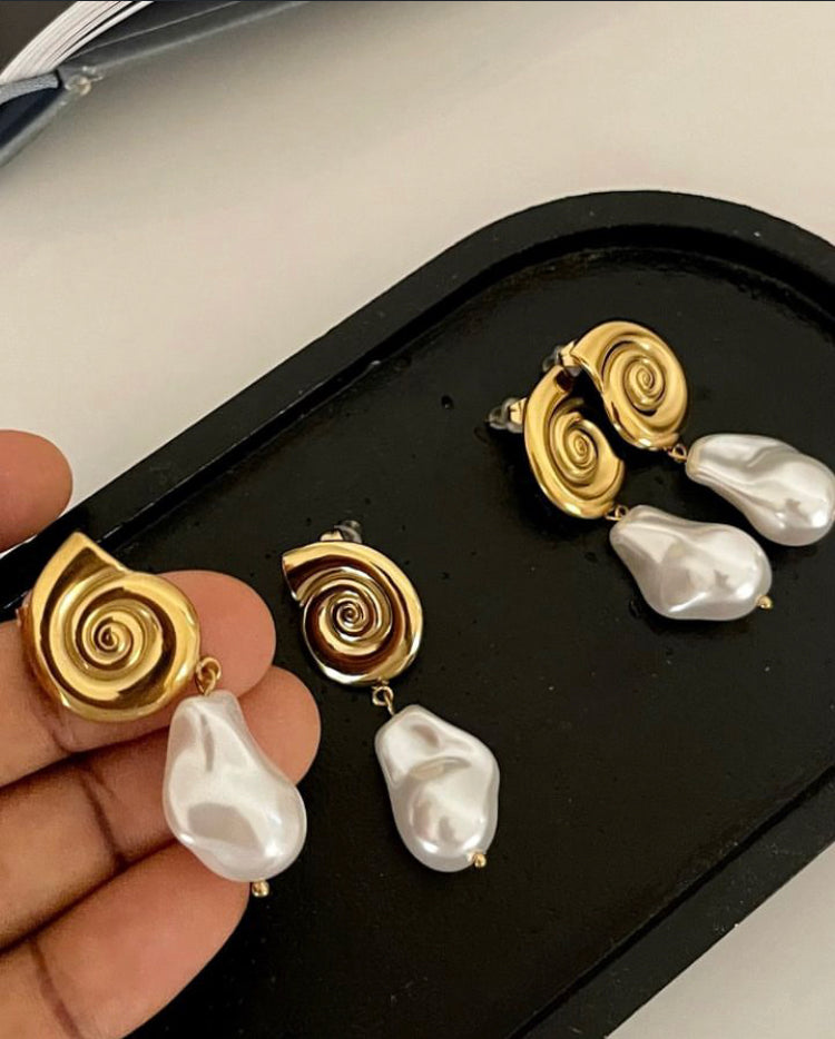 Nana Pearl Earrings