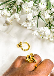 Separate Knot Gold Ring